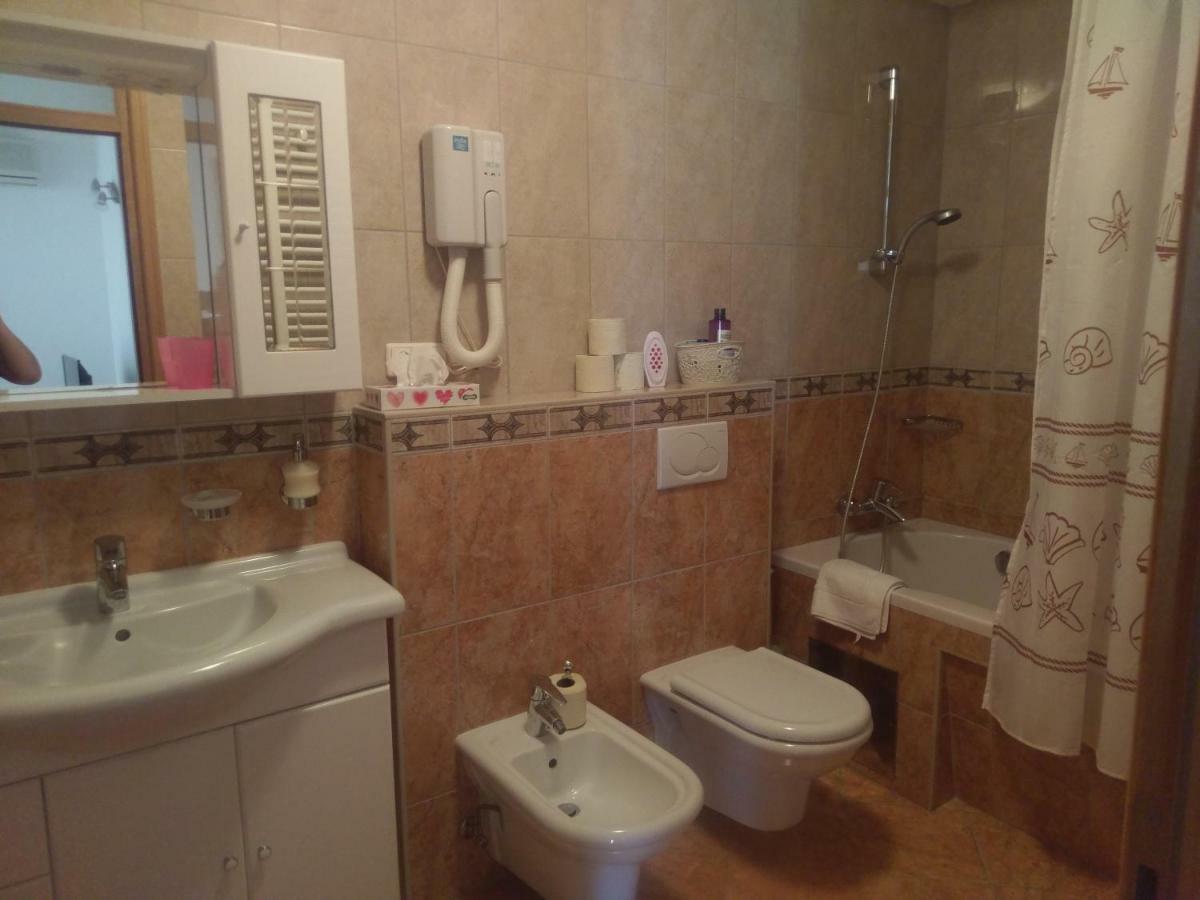 Apartment Lucija Betina  Bagian luar foto